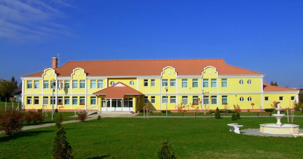 Mocsai Arany János Általános Iskola